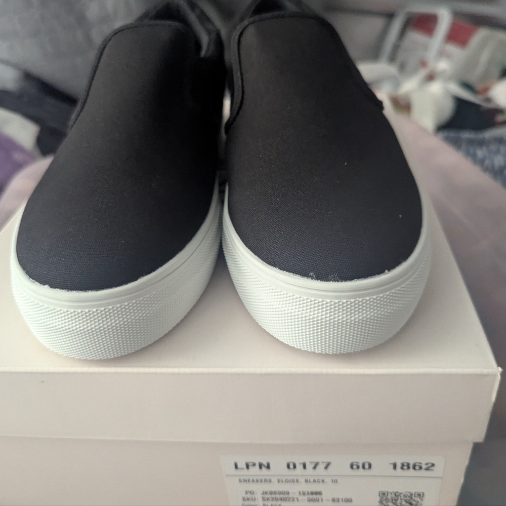 Black Eloise Sneakers